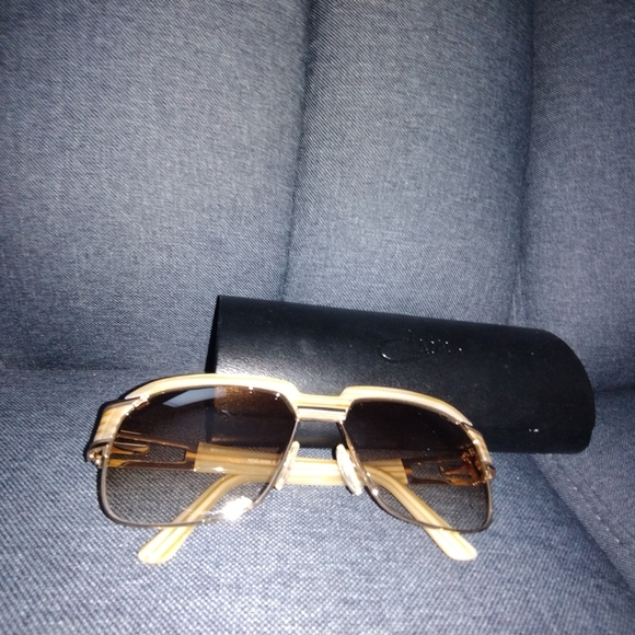CAZAL UNISEX SUNGLASSES... - Picture 9 of 16